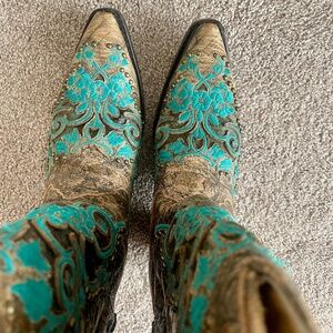 Corral Cowboy Boots Dark Antique Saddle/ Turquoise Inlay & Studs, size 7 1/2M
